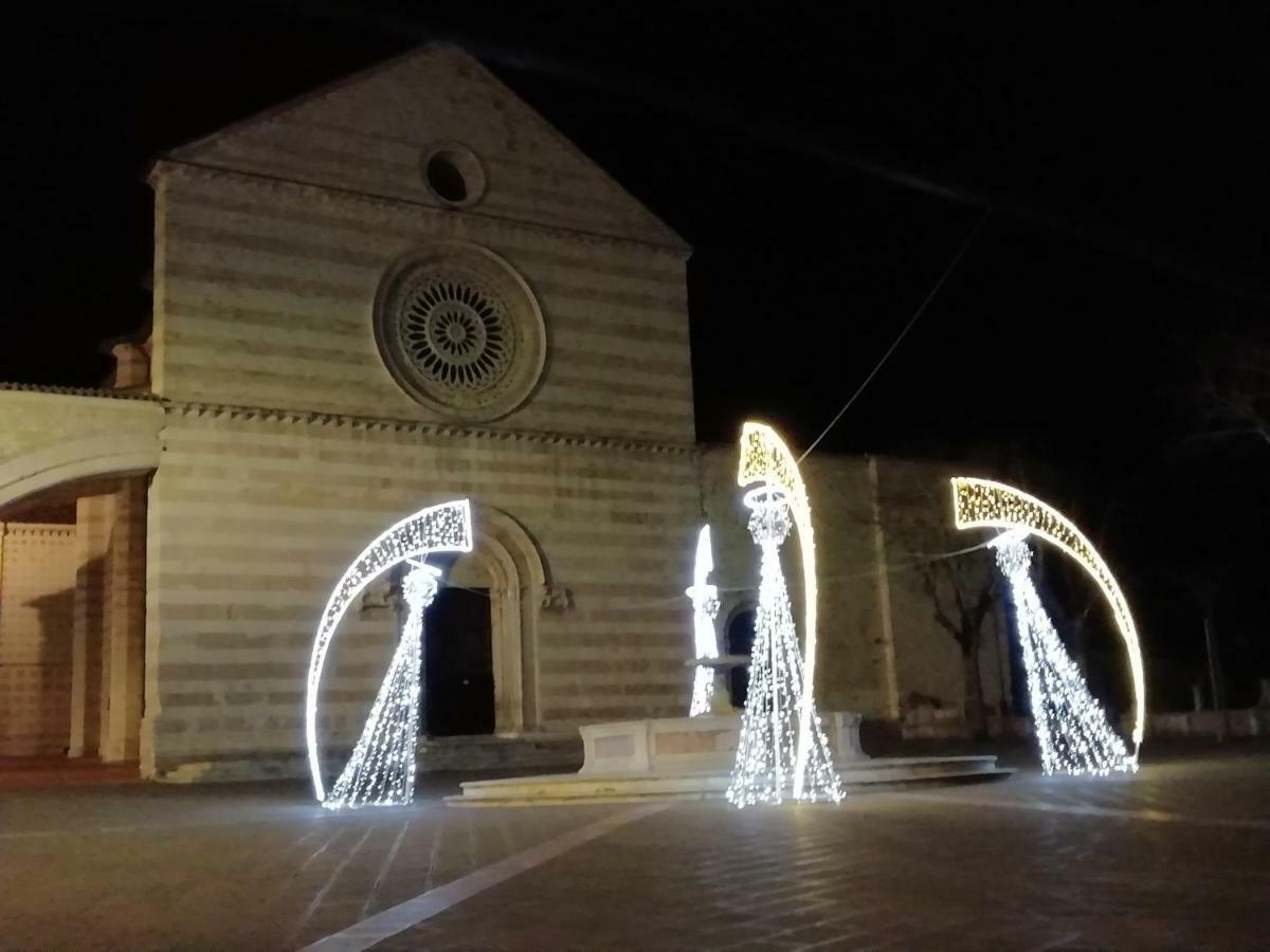Canto XI Ασίζη Εξωτερικό φωτογραφία